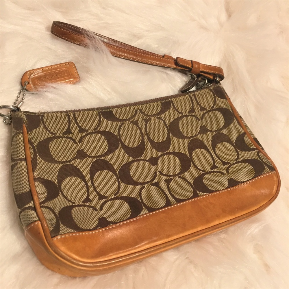 Vintage Coach Shoulder Bag/Wristlet